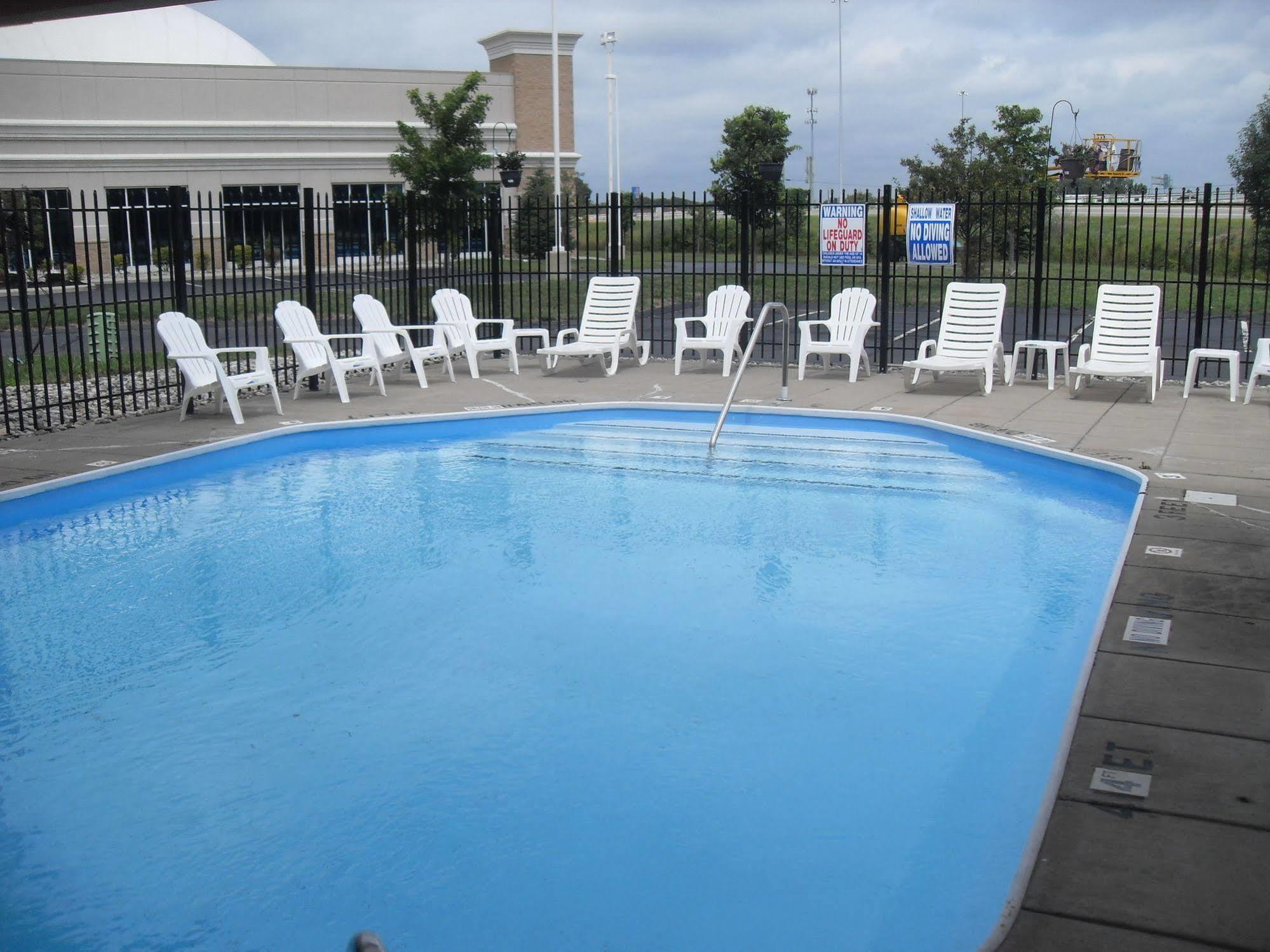Days Inn By Wyndham Maumee/Toledo Exterior foto